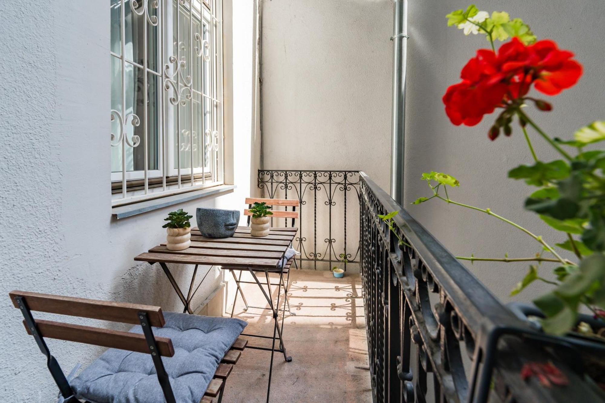 Spacious Apartment By Opera Budapeste Exterior foto