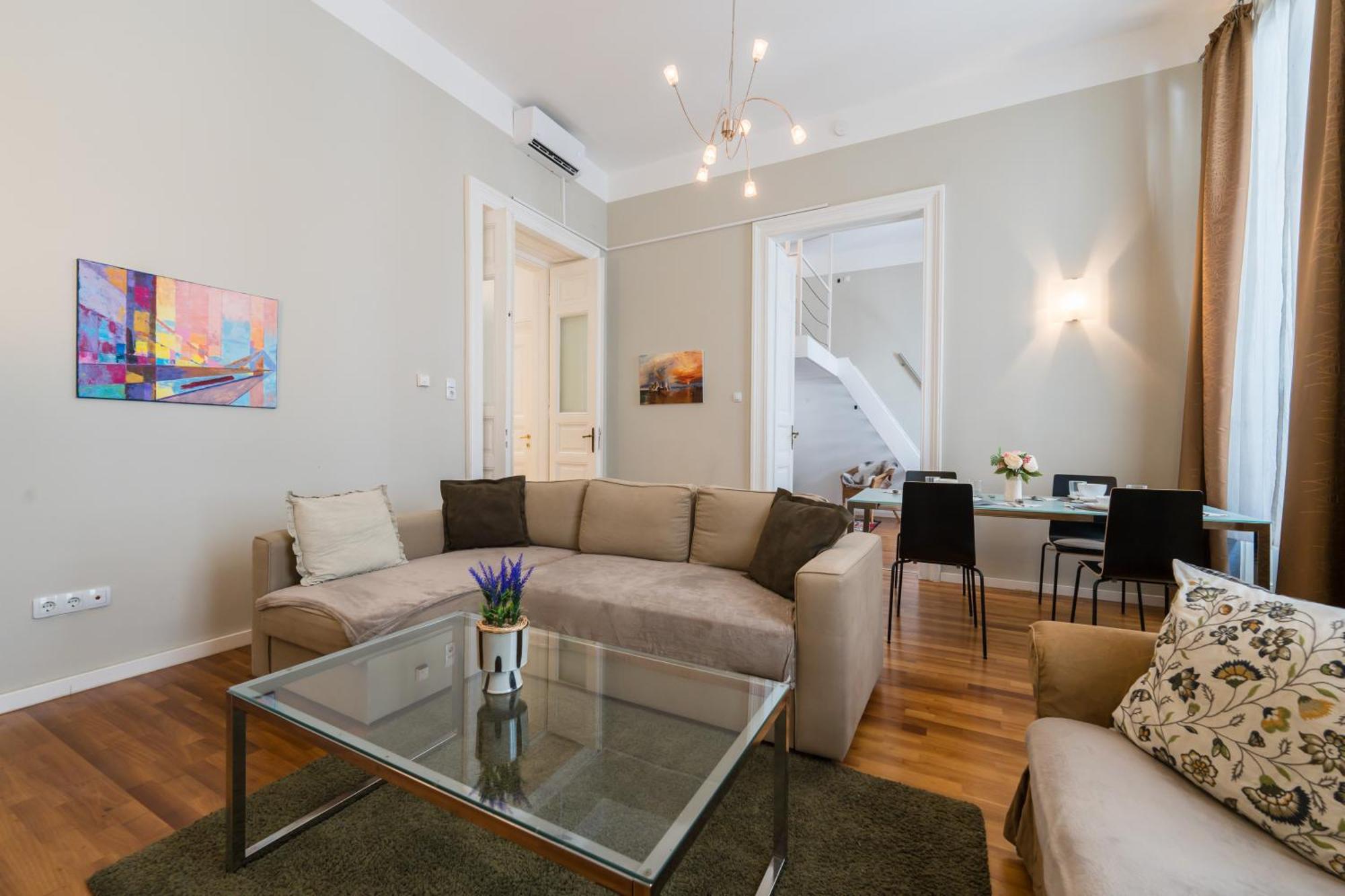 Spacious Apartment By Opera Budapeste Exterior foto