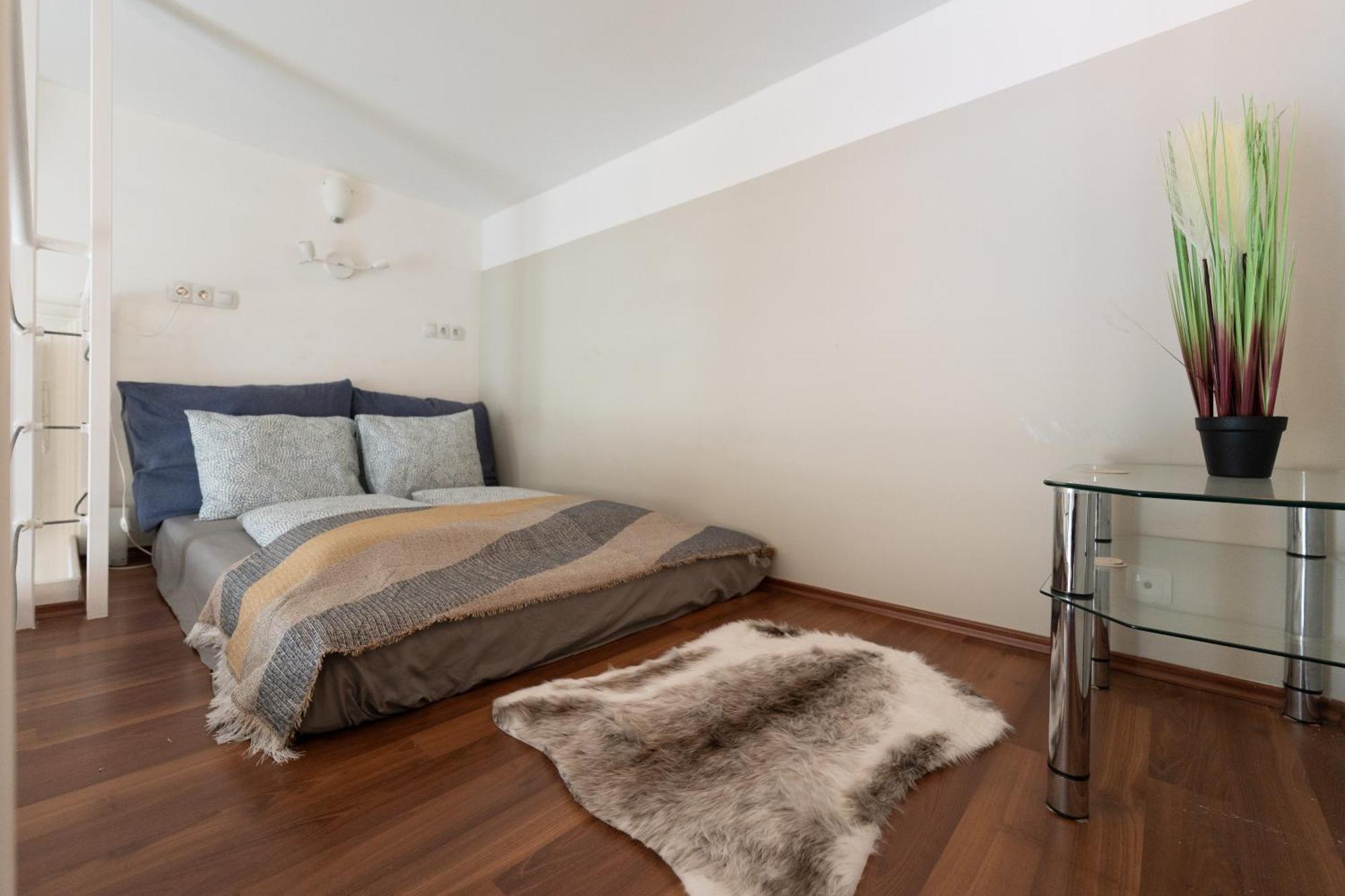 Spacious Apartment By Opera Budapeste Exterior foto